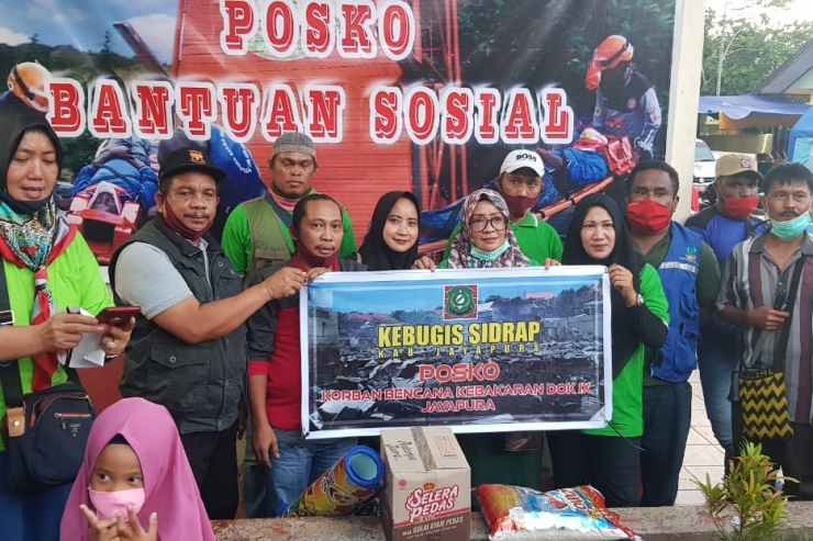Kebugis Kabupaten Jayapura Salurkan Bantuan untuk Korban Kebakaran Dok IX