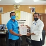 GARBI Papua Serahkan LPJ dan Piagam ke Pemkot Jayapura