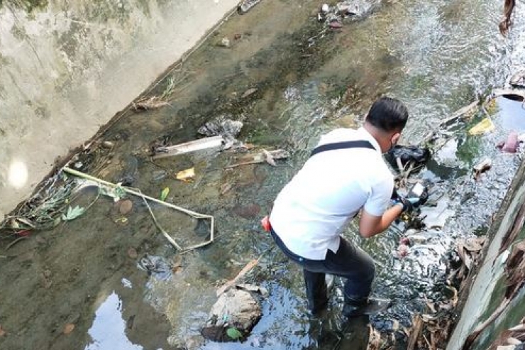 Hendak Mencari Pasir, Warga di Sentani Temukan Jasad Bayi Dalam Selokan