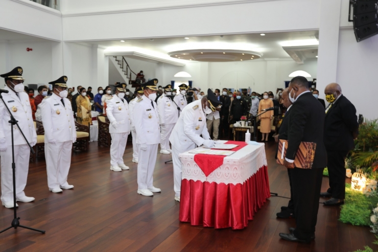 Empat Pasangan Kepala Daerah Pemenang Pilkada 2020 di Papua Resmi Dilantik
