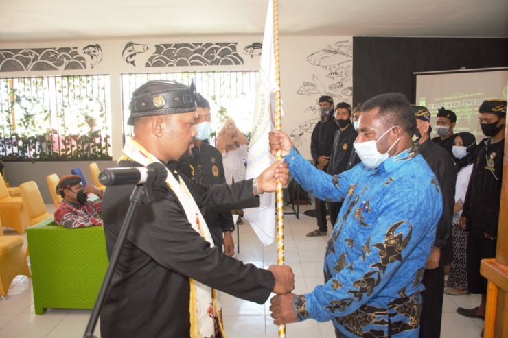 DPP Pasundan Papua Lantik Enam Pengurus Cabang