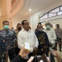 Penghormatan Mangkatnya Wagub, Masyarakat Papua Diimbau Kibarkan Bendera Setengah Tiang