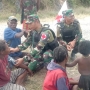 Patroli Kasih Jilid II Satgas Yonif Raider 301/PKS di Puncak Jaya