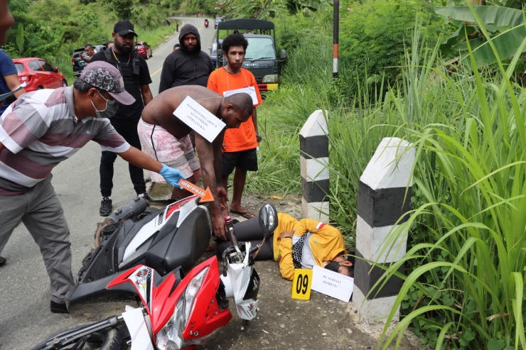 Polisi Gelar Reka Ulang Pembunuhan dan Pemerkosaan di Jembatan Temiri Koya Koso