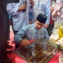 Usai Shalat Jumat di Masjid Agung Al Aqsha Sentani, Anies Baswedan Resmikan Cafe Panglima