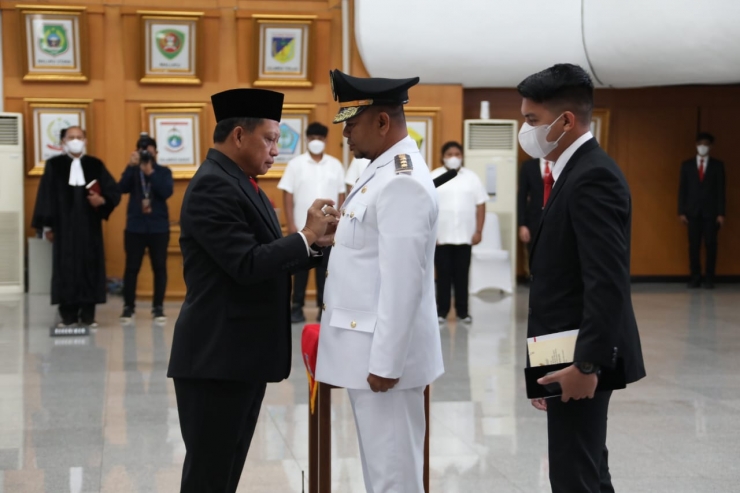 Lantik Pj Bupati Jayapura, Mendagri Tekankan Rangkul Semua Pihak dan Dorong Perubahan