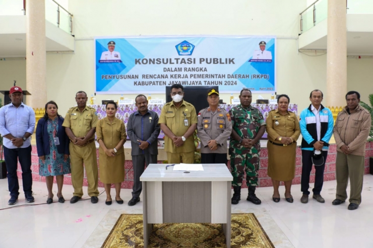 Wujudkan Sinergitas, Dandim Athenius Hadiri Konsultasi Publik Penyusunan RKPD 2024 Jayawijaya
