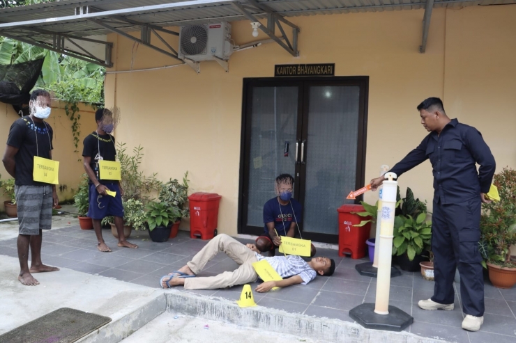 Polres Jayapura Gelar Rekonstruksi Kasus Pembunuhan Sopir Lajuran Trans Wamena