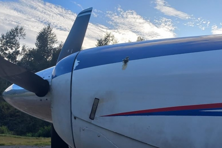 Pesawat Asian One Ditembaki di Beoga Puncak, Pilot Selamat 