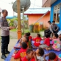 Sukacita Anak Binaan Si-Ipar di Pegunungan Bintang Dapat Tas Sekolah