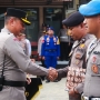 Kapolresta Jayapura Berikan Tali Asih Kepada Personel yang Terdampak Kebakaran di Aspol Kloofkamp