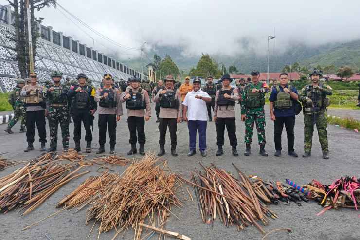 Polisi Amankan Tiga Orang Panglima Perang dari Dua Kubu yang Bertikai di Puncak Jaya  