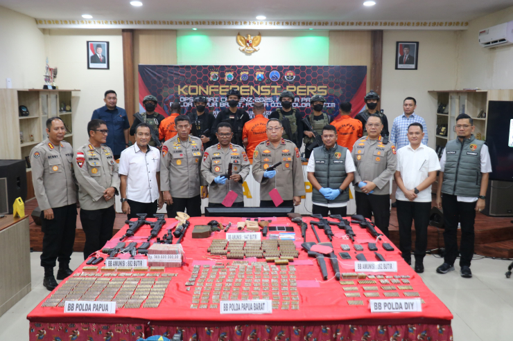 Satgas Damai Cartenz Berhasil Bongkar Sindikat Pemasok Senpi dan Amunisi untuk KKB Papua