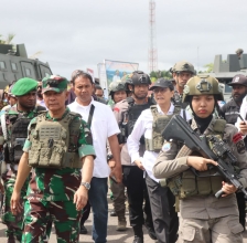 <h1>Polwan Ops Damai Cartenz Dilibatkan dalam Pengamanan Kunker Menhan dan Menkeu ke Nduga</h1>