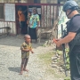 Satgas Humas ODC-2025 Sapa Warga dan Anak-anak di Distrik Kulirik, Puncak Jaya