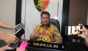 Polisi Tangkap Terduga Pelaku Pembunuhan Seorang Guru dan juga Pemilik Usaha Laundry di Abepura