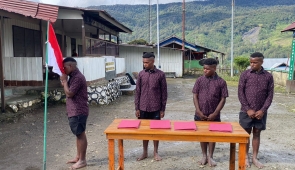 Empat Anggota KKB Kodap III Sinak, Nyatakan Ikrar Kembali ke NKRI
