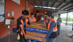 Jenazah Joni Hendra, Korban Penembakan Intan Jaya Diterbangkan ke Kampung Halamannya Sumatera Barat 
