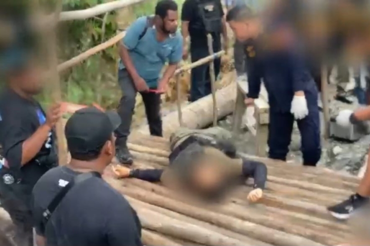 Polisi Olah TKP Gugurnya Dua Personel Brimobda Yon Nabire yang Diserang KKB Aibon Kogoya