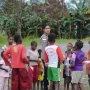 Aksi Humanis Satgas Damai Cartenz Bermain Bersama Anak anak di Pomako Timika