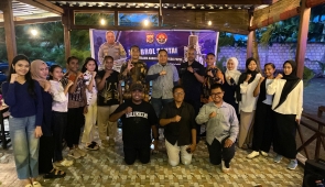 Bincang Santai dengan Anak Muda Papua, Kombes Cahyo Ajak Lawan Hoaks dan Berpartisipasi Jaga Keamanan