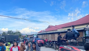 Sebanyak 178 Pengungsi Kerusuhan Yalimo Tiba di Wamena, Dikawal Personil Kepolisian 