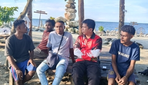 Legislator DPR Papua Wagus Hidayat Siap Dorong Pengembangan Wisata dan Perikanan Kampung Yongsu Spari 