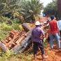 Truk Pengangkut Minyak Kelapa Sawit Alami Laka Tunggal di Merauke, 1 Meninggal dan 2 Luka