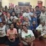 Satgas Damai Cartenz Salurkan Bantuan kepada Anak Panti Asuhan Terdampak Kebakaran