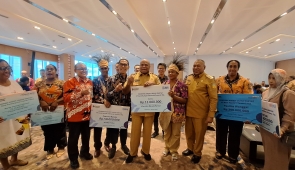 145 Pelaku UMKM Terima Bantuan KUR, Gubernur Fakhiri: Gunakan untuk Kegiatan Produktif, Jangan Konsumtif