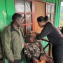 Melalui Pemeriksaan Kesehatan oleh Personel Ops Damai Cartenz Tumbuhkan Kepercayaan Rasa Aman di Wilayah Sinak