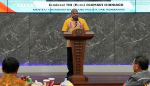 Gubernur Fakhiri: Kehadiran Menko Polkam dan Ka BIN, Bukti Nyata Negara Selalu ada Buat Papua