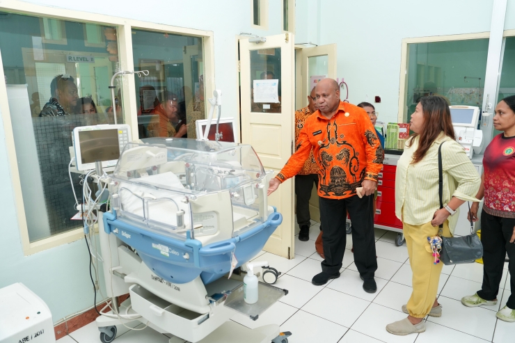 Sidak ke RSUD Abepura, Gubernur Fakhiri Perintahkan Kadis Kesehatan lakukan Evaluasi Menyeluruh
