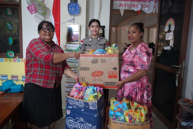 Satgas Humas Damai Cartenz Tanamkan Nilai Kasih dan Kedamaian bagi Generasi Muda Papua