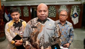 Rampungkan Safari Lintas Kementerian, Gubernur Papua Fokus Persiapan Rakor dan Percepatan Pembangunan