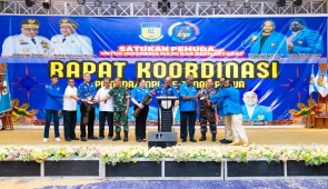 Buka Rakor KNPI se-Tanah Papua, Gubernur Fakhiri Ingatkan Jangan Ada Dualisme Kepengurusan!